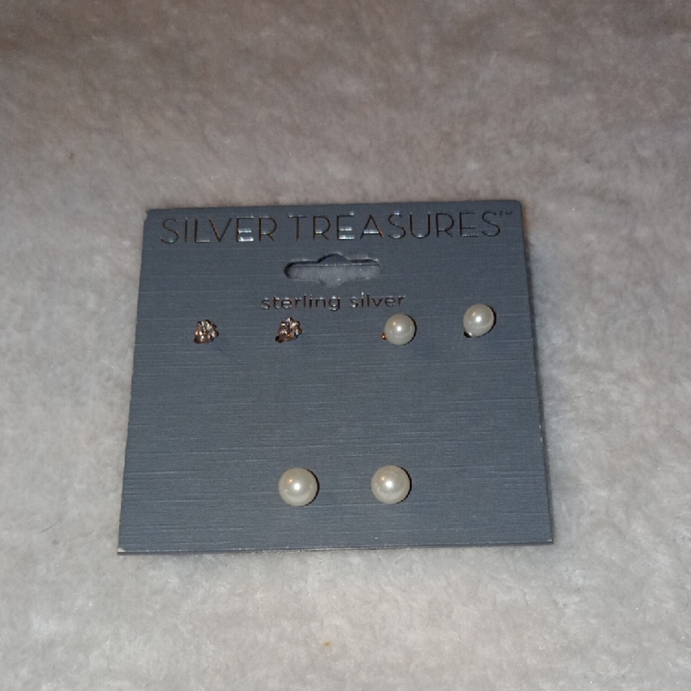 Silver Treasures Sterling Silver Earrings Set